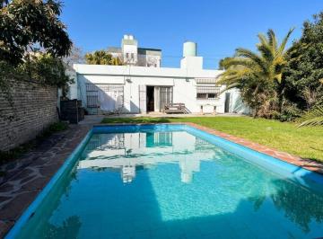 Casa · 80m² · 3 Ambientes · 2 Cocheras · Casa - San Isidro
