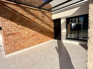 Casa · 108m² · 3 Ambientes · 2 Cocheras · Duplex en Venta en Planta Baja en San Ignacio Village