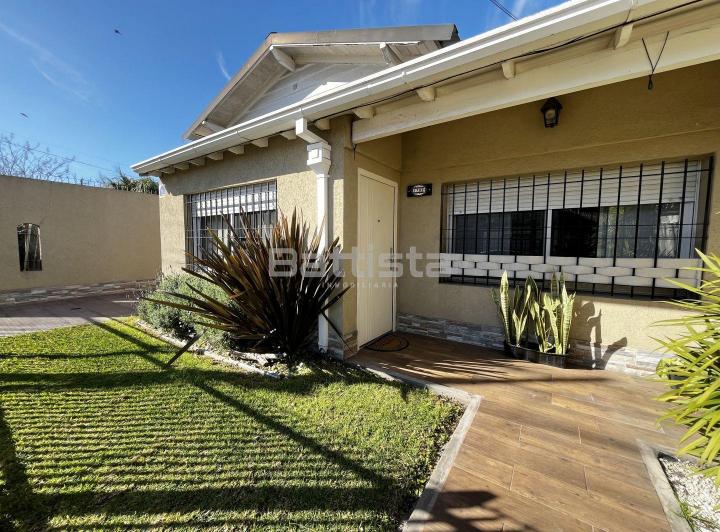 Casa · 270m² · 6 Ambientes