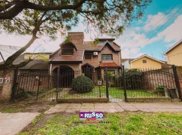 RUS-RUS-11142_2 · Venta de Casa 5 Ambinetes en Castelar, Morón