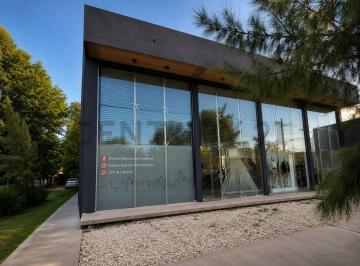 Local comercial · 76m² · Local en Alquiler en Gonnet