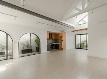PH · 127m² · 3 Ambientes · Luminoso PH a Estrenar con Patio y Parrilla en Vicente López, Cerca de Todo.