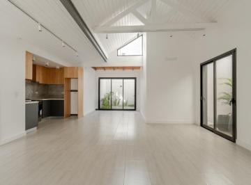 PH · 127m² · 3 Ambientes · Luminoso PH a Estrenar con Patio y Parrilla en Vicente López, Cerca de Todo.