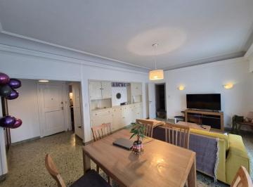 PH · 99m² · 3 Ambientes · PH de 3 Ambientes Al Frente con Balcon, Patio y Dependencia - Av Colon