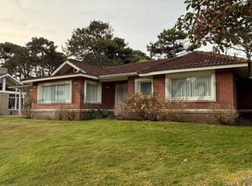 Casa · 146m² · 4 Ambientes · 2 Cocheras · Venta Casa en Pinamar Norte 4 Ambientes a 300 Mtrs del Mar