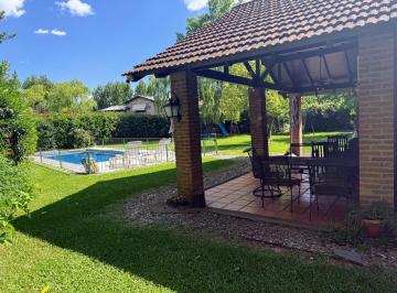 Casa · 145m² · 4 Ambientes · 1 Cochera · Venta Casa 4 Ambientes en Carmel Cc Sobre Lote de 1.000 m²