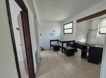 Oficina comercial · 45m² · 3 Ambientes · Oficina de 3 Ambientes Sobre Calle Guemes