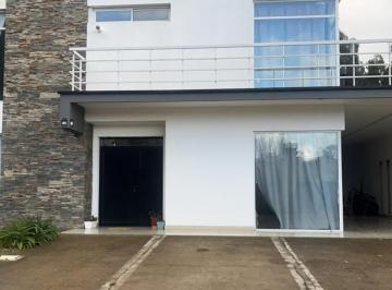 Casa · 371m² · 5 Ambientes · 6 Cocheras · Alquiler Casa 5 Ambientes, Rumenco, Los Tilos