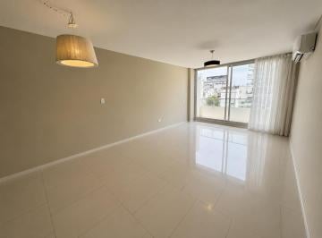 Departamento · 95m² · 3 Ambientes · 1 Cochera · Exclusivo - Terraza - 2 Balcones - Impecable - Piscina – Cochera Cubierta