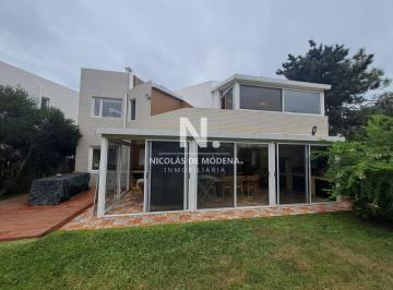 Foto1 · Casa en Venta de 4 Dorm. en La Juanita, a Pasos del Mar