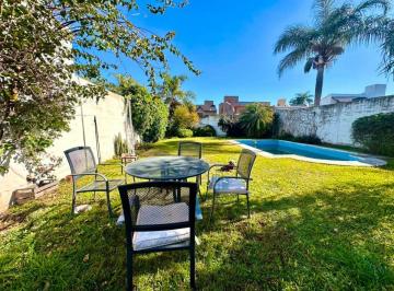 Casa de 9 ambientes, Córdoba · Casa en Venta de 4 Dorm. | Urca