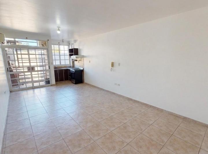 Venta Monoambiente con Balcon Seminuevo Apto Credito Bancario