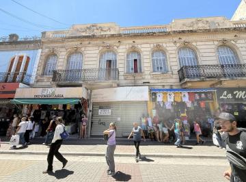 Local comercial · 120000m² · Local Comercial - Centro - Excelente Ubicacion