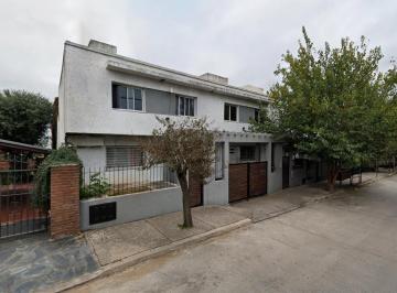 Casa · 50m² · 2 Ambientes · 1 Cochera · Alquiler Anual Mensual Villa Carlos Paz | Zona Centro | 1 Dorm con Cochera | Tupungato 235