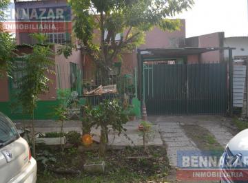 Frente · Venta de Casa + 3 Departamentos - San Pedro