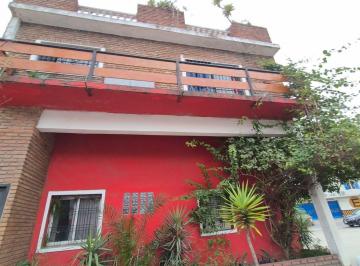 Casa · 170m² · 6 Ambientes · Venta Casa 6 Ambientes Flores en Bloque Terraza