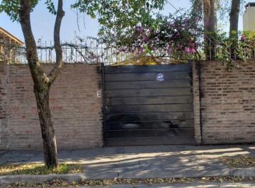 Casa · 210m² · 4 Dormitorios · Casa de 4 Dorm. y 3 Baños en Cerro de Las Rosas