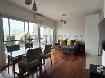 Departamento · 44m² · 2 Ambientes · Villa del Parque - Semipiso 2 Ambientes Contrafrente C/balcon, Parrilla, Suite y Vestidor