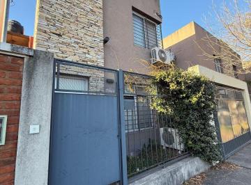 PH de 3 ambientes, Ituzaingó · Hermoso Duplex con Salida a 2 Calles en Venta en Ituzaingó Norte