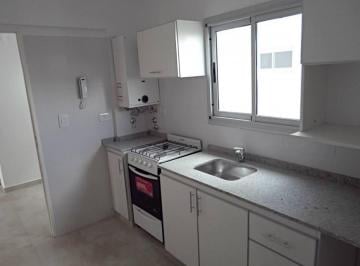 OMP-OMP-5497_2 · Venta Departamento 2 Amb. C/balcon. Caseros Centro