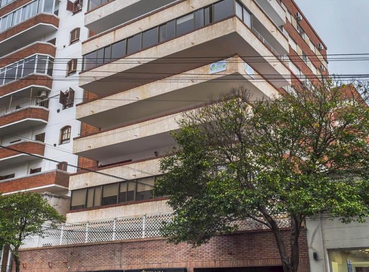 Departamento · 194m² · 6 Ambientes · 1 Cochera