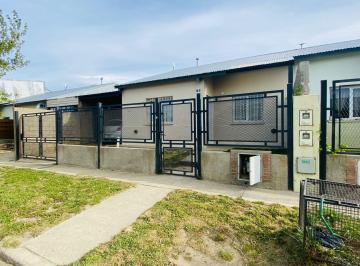 Casa · 60m² · 3 Ambientes · 1 Cochera · Casa Apta Credito 3 Amb con Jardin
