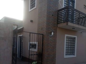Departamento en Venta de 4 ambientes · Moderno Duplex en Mar del Tuyu