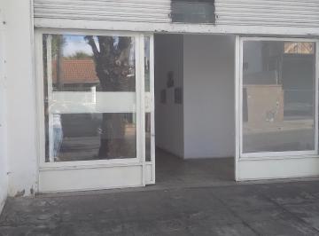 Local comercial de 2 ambientes, Tres de Febrero · Local Comercial Alquila Dueño