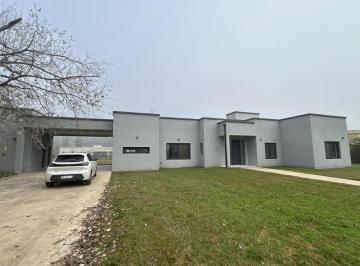 Casa · 168m² · 4 Ambientes · 2 Cocheras · Casa en Venta