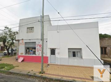 Casa · 184m² · 4 Ambientes · Casa de 184 m² Cub. en Venta - 3 Dorm., Jardin - Lote 200 m - Tandil Semicentro