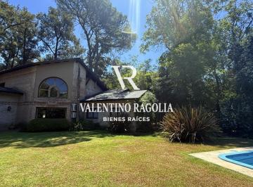Casa · 200m² · 5 Ambientes · 1 Cochera · Venta Casa 5 Ambientes con Parque y Piscina en Parque Leloir
