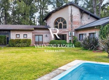 Casa · 200m² · 5 Ambientes · 1 Cochera · Venta Casa 5 Ambientes con Parque y Piscina en Parque Leloir