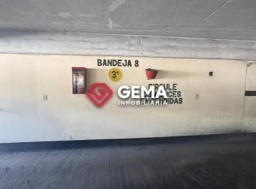 Garage · 12m² · Cochera en Dean Funes 92