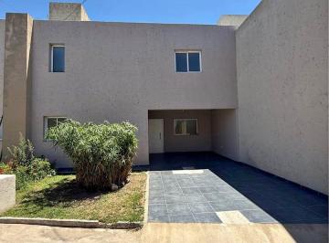 Casa de 5 ambientes, Córdoba · Venta Duplex 3 Dorm. Apto Credito Los Boulevares