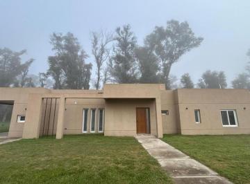 Casa · 151m² · 4 Ambientes · 2 Cocheras · Casa en Venta