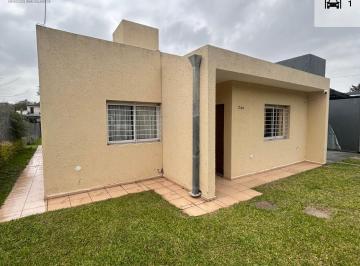 Casa · 110m² · 3 Ambientes · 1 Cochera · Casa en Alquiler - Talar de Mendiolaza