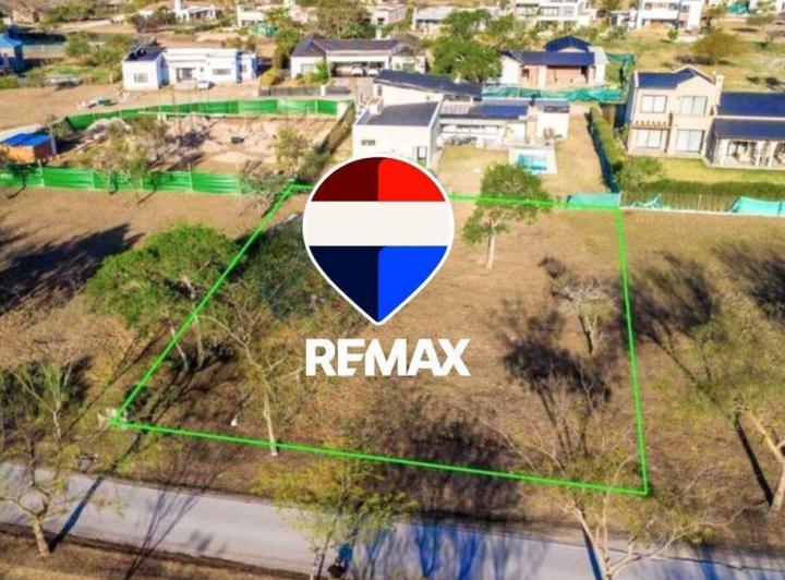 Terreno · 1042m²