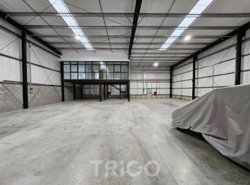 Bodega-Galpón · 533m² · 1 Ambiente · Polo Industrial Spegazzini - Deposito en Alquiler 500 m² con Oficinas - Seguridad 24hs