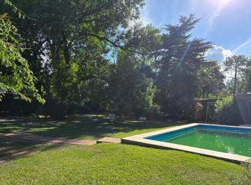 Quinta vacacional · 168m² · 3 Dormitorios · 3 Cocheras · Casa Quinta C/ Pileta Lote 1300 m² La Reja