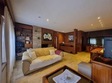 Casa de 5 ambientes, Córdoba · Venta Casa 3 Dorm + Escrit. - Patio - Quincho/asador - Piscina - 1369 m² Terr. / 491 m² Cubiertos