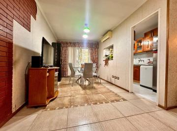Departamento · 45m² · 3 Ambientes · Venta! Depto 2 Dorm. Al Frente! Oportunidad