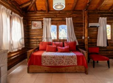 Casa · 40m² · 1 Ambiente · 1 Cochera · Century 21 Vende Cabaña Tipo Loft en Potrerillos