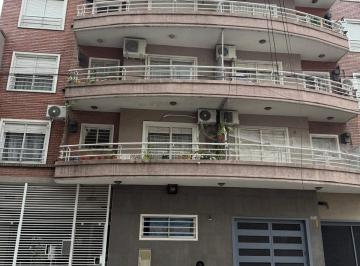 Departamento de 2 ambientes, San Cristobal · Dueño Alquila Dto. 2 Ambientes Al Frente Sin Comision