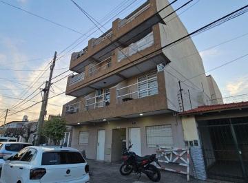 Departamento · 32m² · 2 Ambientes · Depto 2 Ambientes Venta Ramos Mejia Balcon Frente