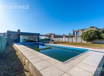 Casa · 48m² · 2 Ambientes · Casa con Pileta