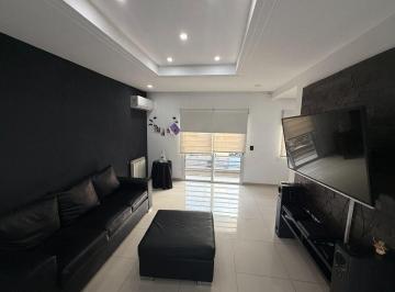 Casa · 300m² · 3 Ambientes · Casa 3 Ambientes con Quincho y Terraza + Galpón