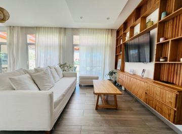 Casa · 162m² · 4 Ambientes · 2 Cocheras · Casa en Venta 4 Ambientes en Prados del Oeste