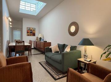 Casa · 80m² · 4 Ambientes · Venta de Casa en El Cerro de 3 Dorm. Patio