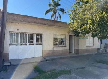 Casa · 100m² · 3 Ambientes · 1 Cochera · Venta Casa 2 Dorm. con Patio Arequito