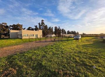 Casa · 160m² · 9 Ambientes · 3 Cocheras · Residencia Premium de Alta Eficiencia y Máximo Confort – Exclusivo Lote de 3.860 m² con Gran Potenci